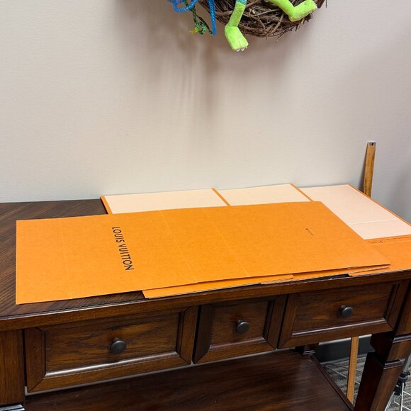 Louis Vuitton Orange Magnetic Gift Boxes (Lot of 4, Large) - Picture 8 of 12